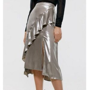 Zara metallic effects ruffle midi skirt size medium
